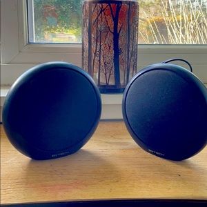 FREE W/PURCHASE Bluetooth Wireless Speakers 2pc